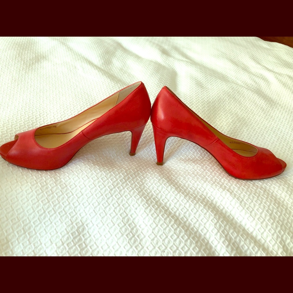 Cole Haan heels size 9.5